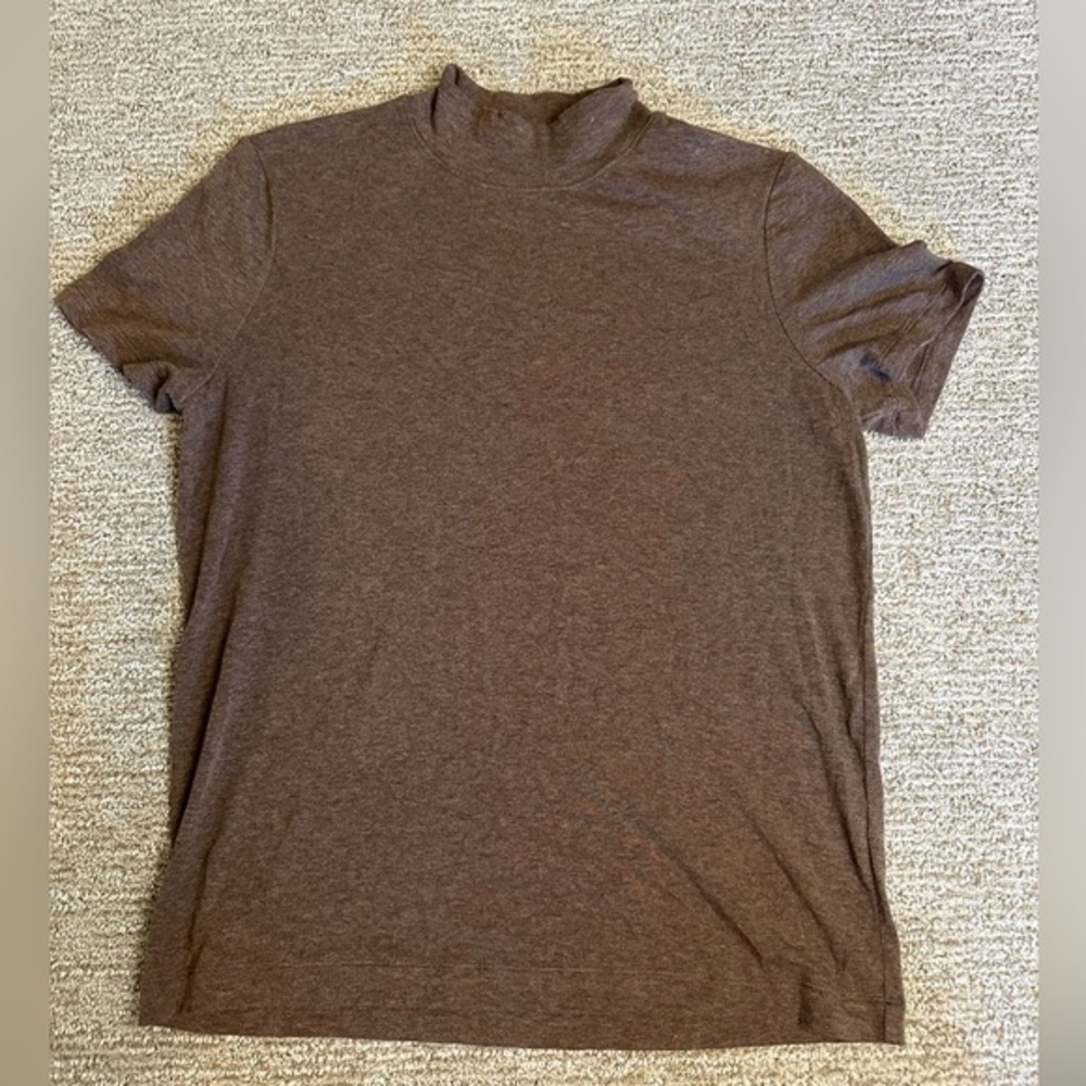 Vince Mockneck brown shirt